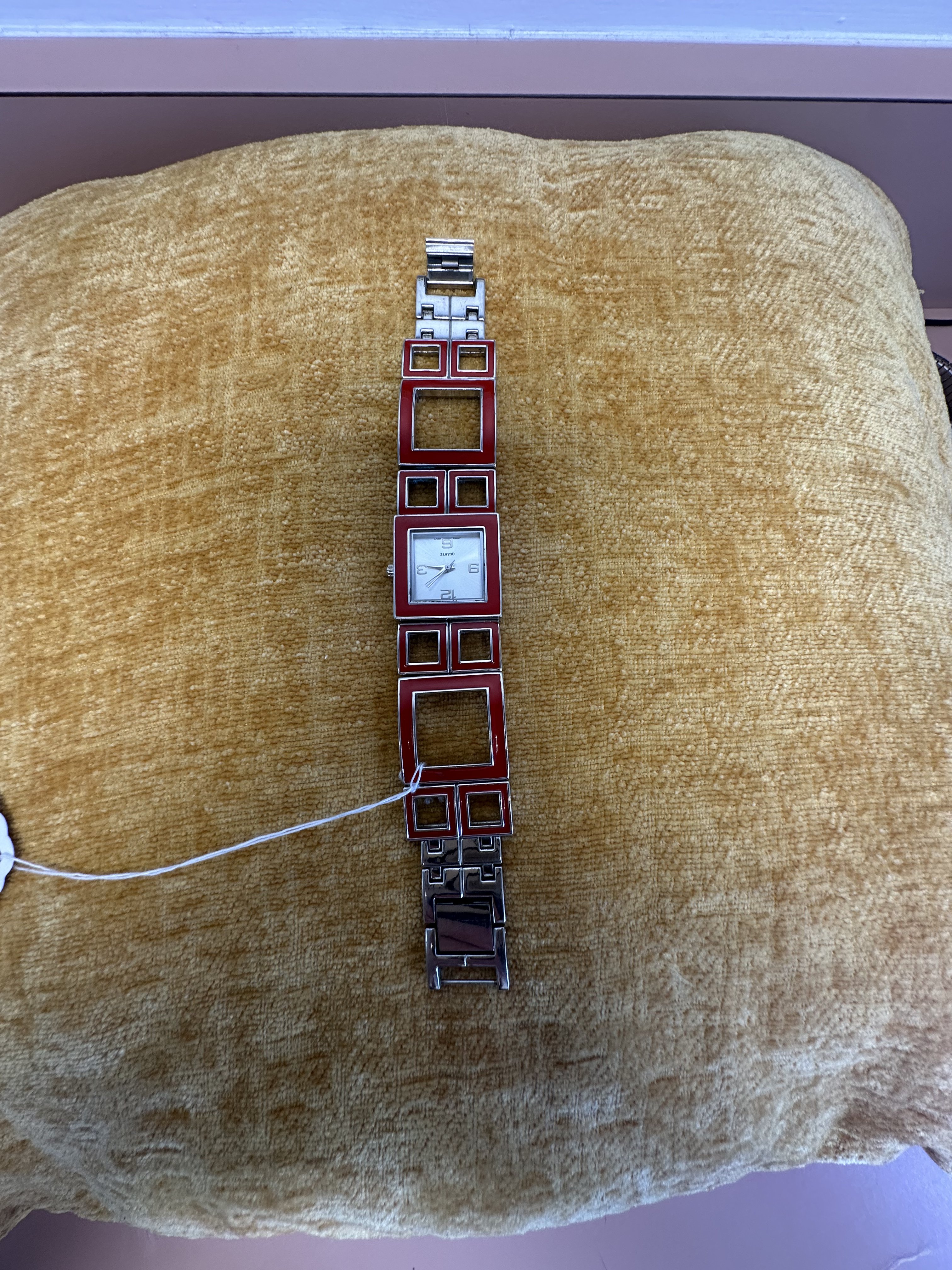 Unbranded Geometric Link Bracelet Watch - angle 1