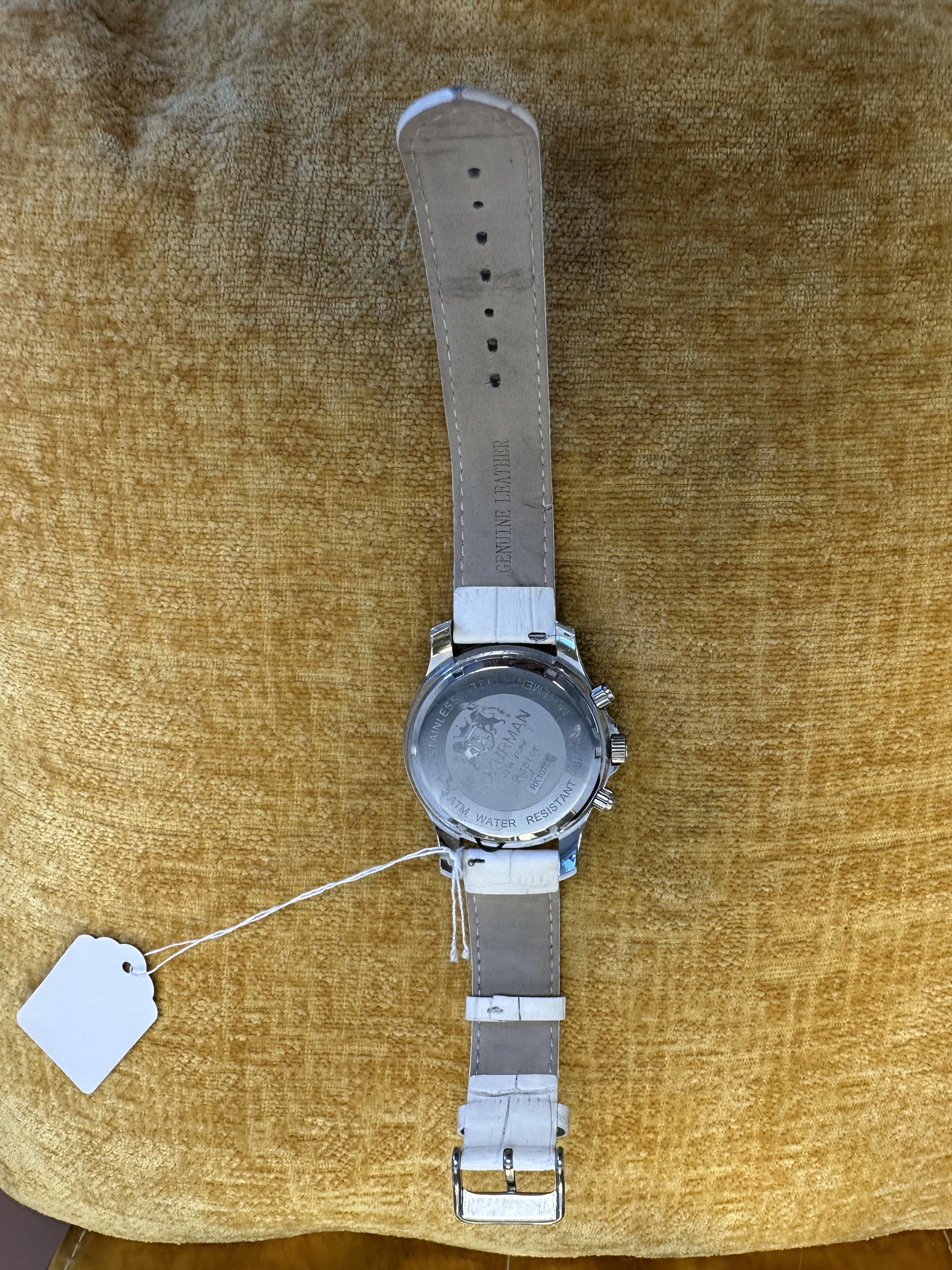 ARMAN Chronograph - angle 2