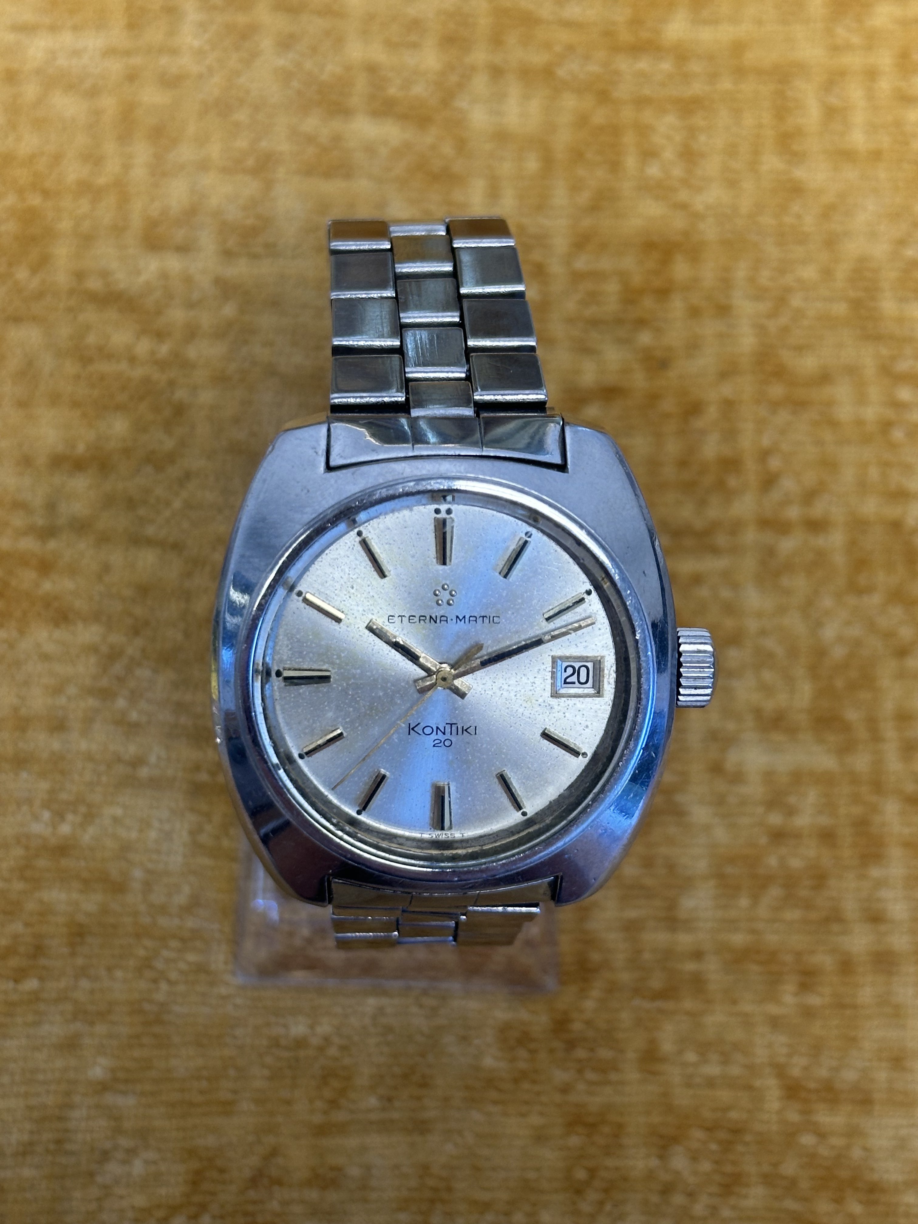 Eterna-Matic Kontiki 20 - angle 1