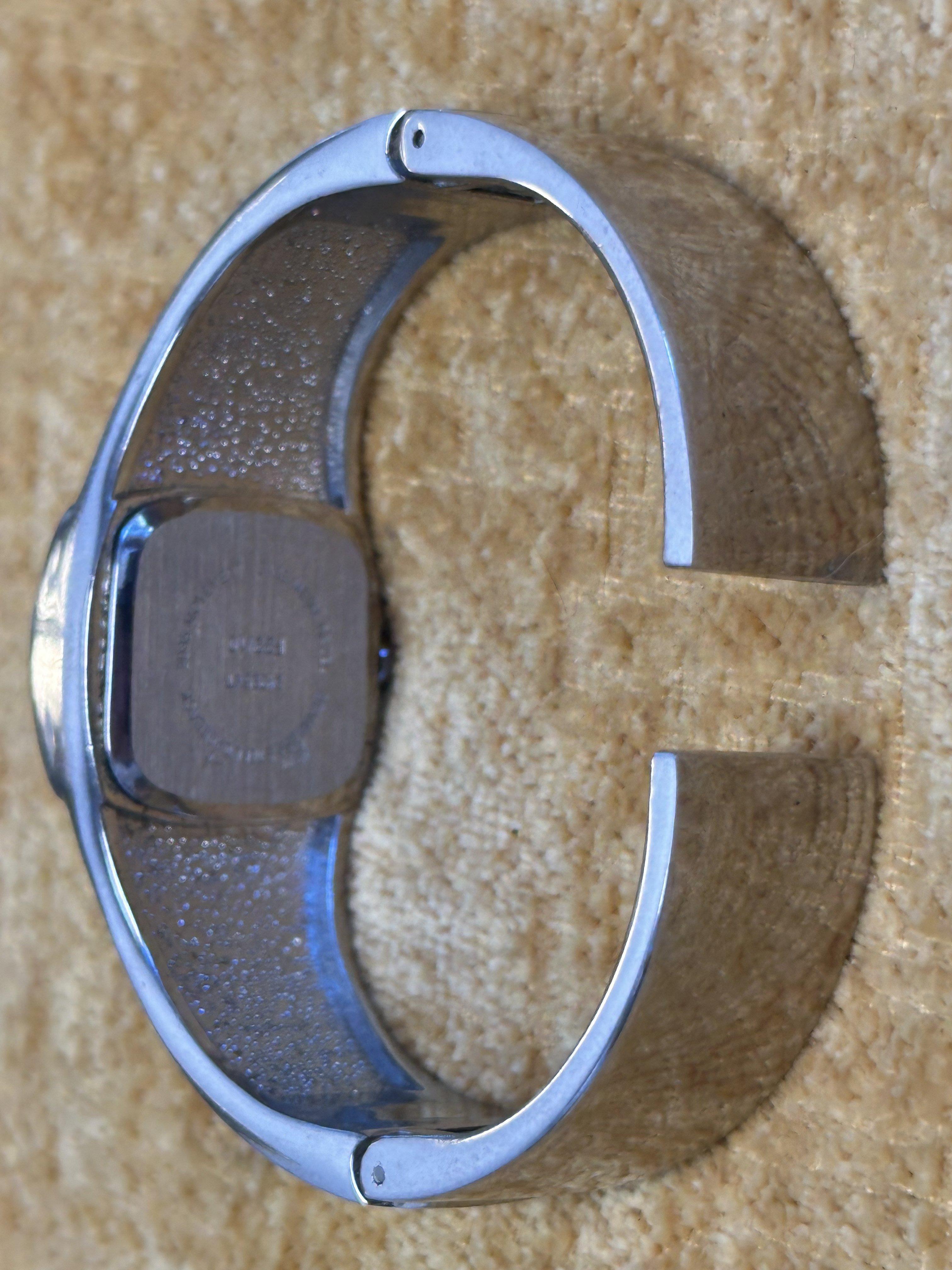 Unbranded Ladies' Bangle Cuff Watch - angle 2