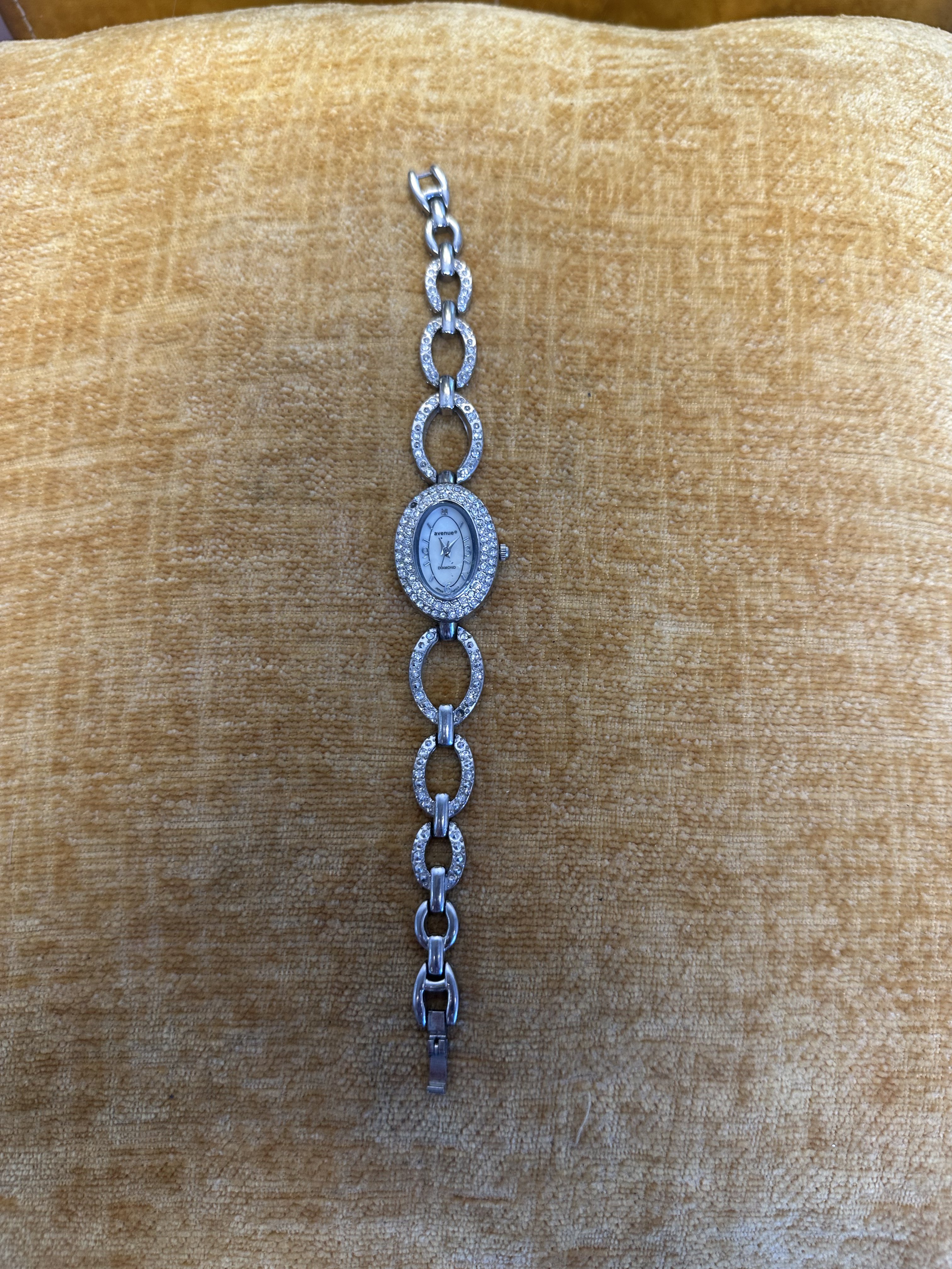 Avenue Avenue Diamond Quartz - angle 1