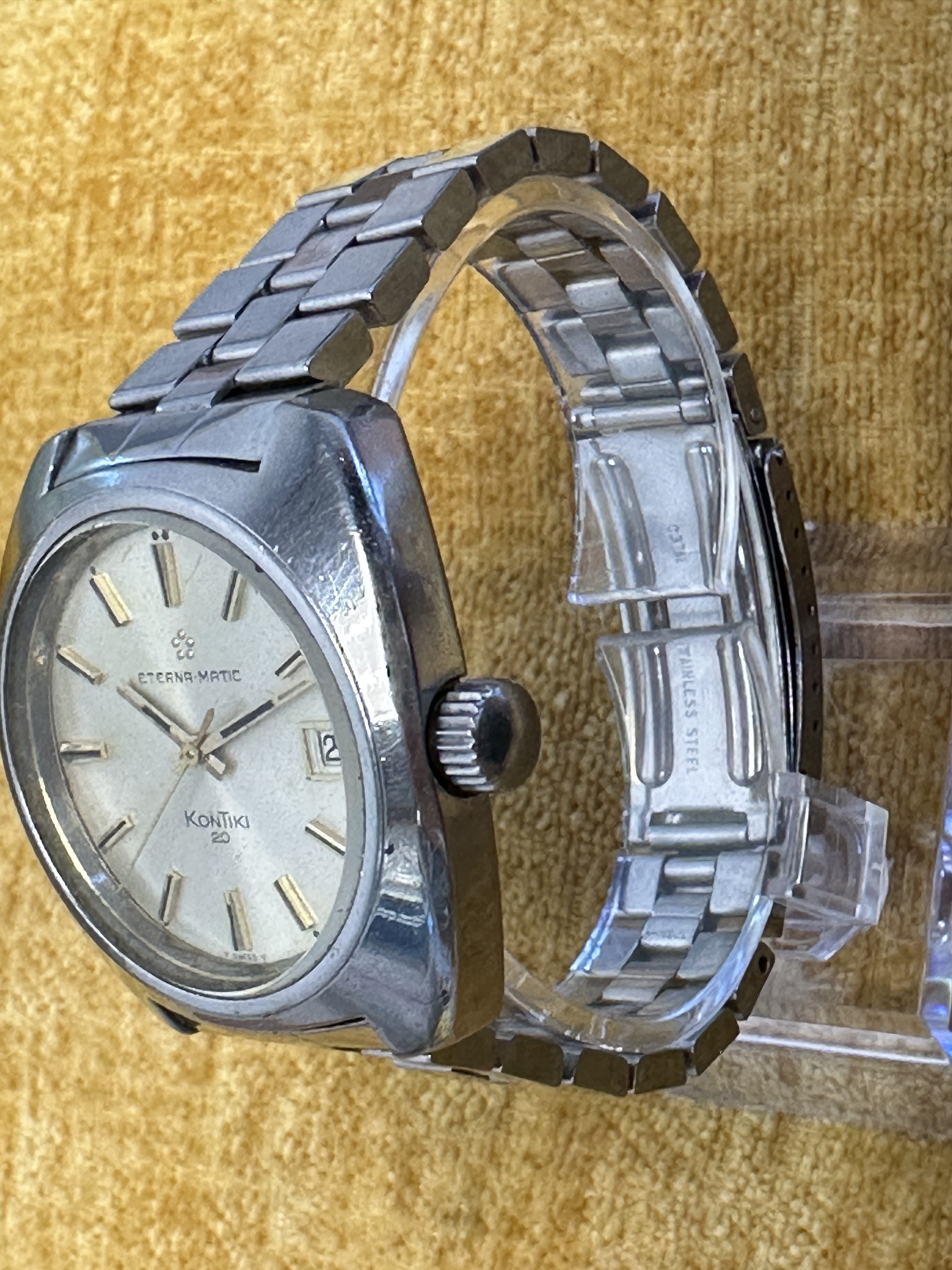 Eterna-Matic KonTiki - angle 1