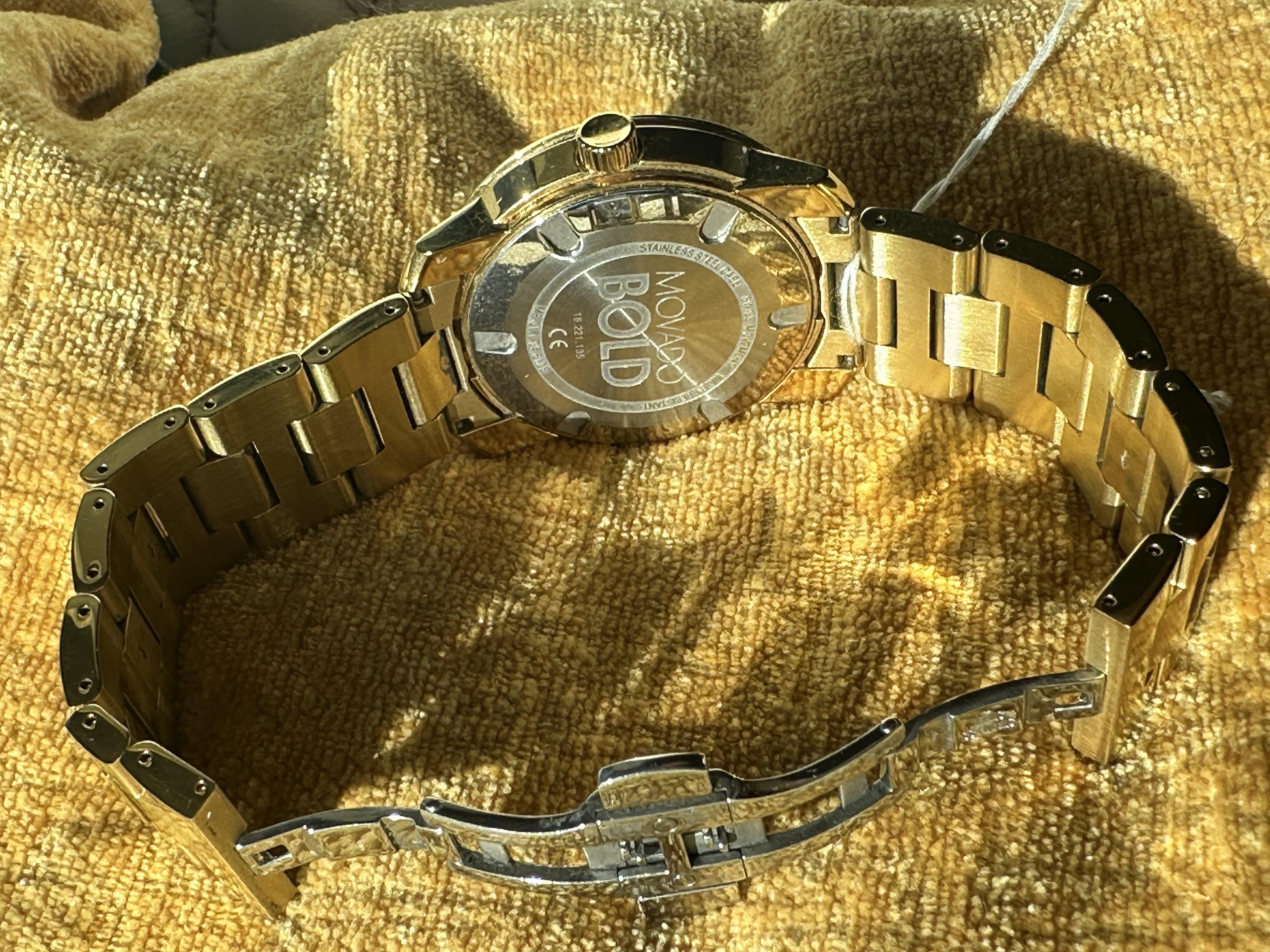 Movado Bold Pavé - angle 2